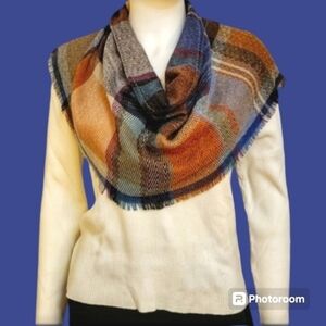 3/$30 IMPERFECT STYLE Navy Blue Brown No Hassle Plaid Cowl Scarf